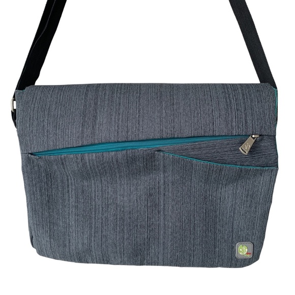 Tree frog grey 13" laptop over shoulder cross body bag, very lightweight. - Picture 1 of 11